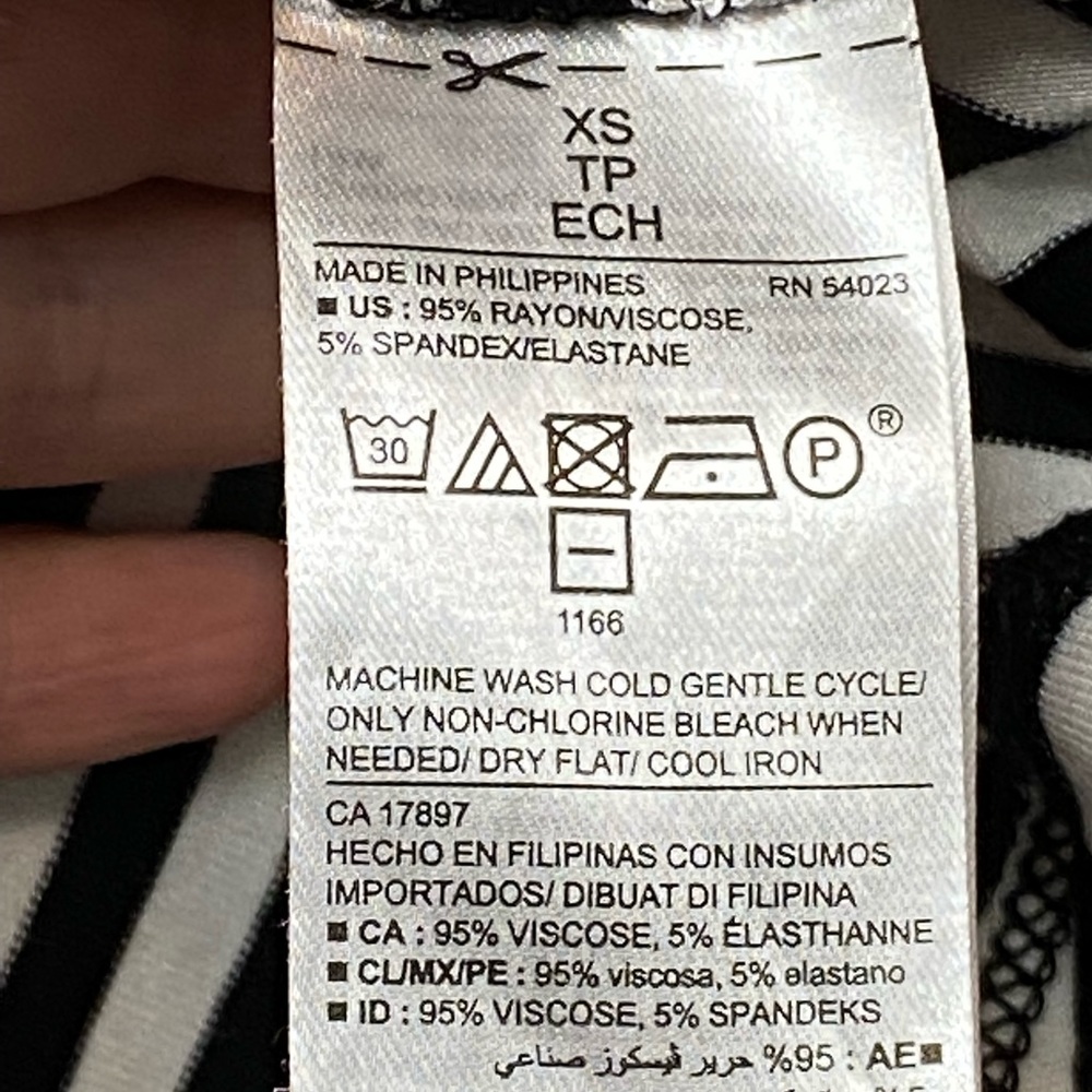 🖤🤍Old Navy • black & white dress • XS • EUC - Picture 3 of 4